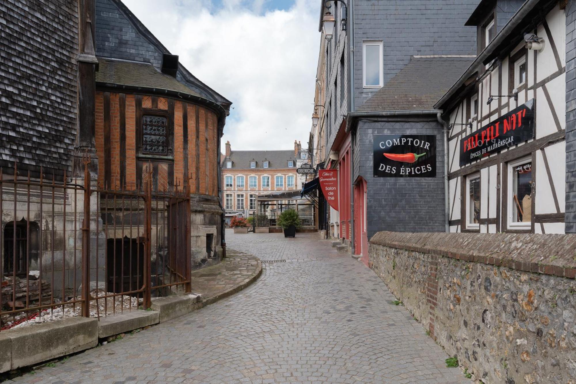 Studio Et Appartements Sainte Catherine Honfleur Exterior photo
