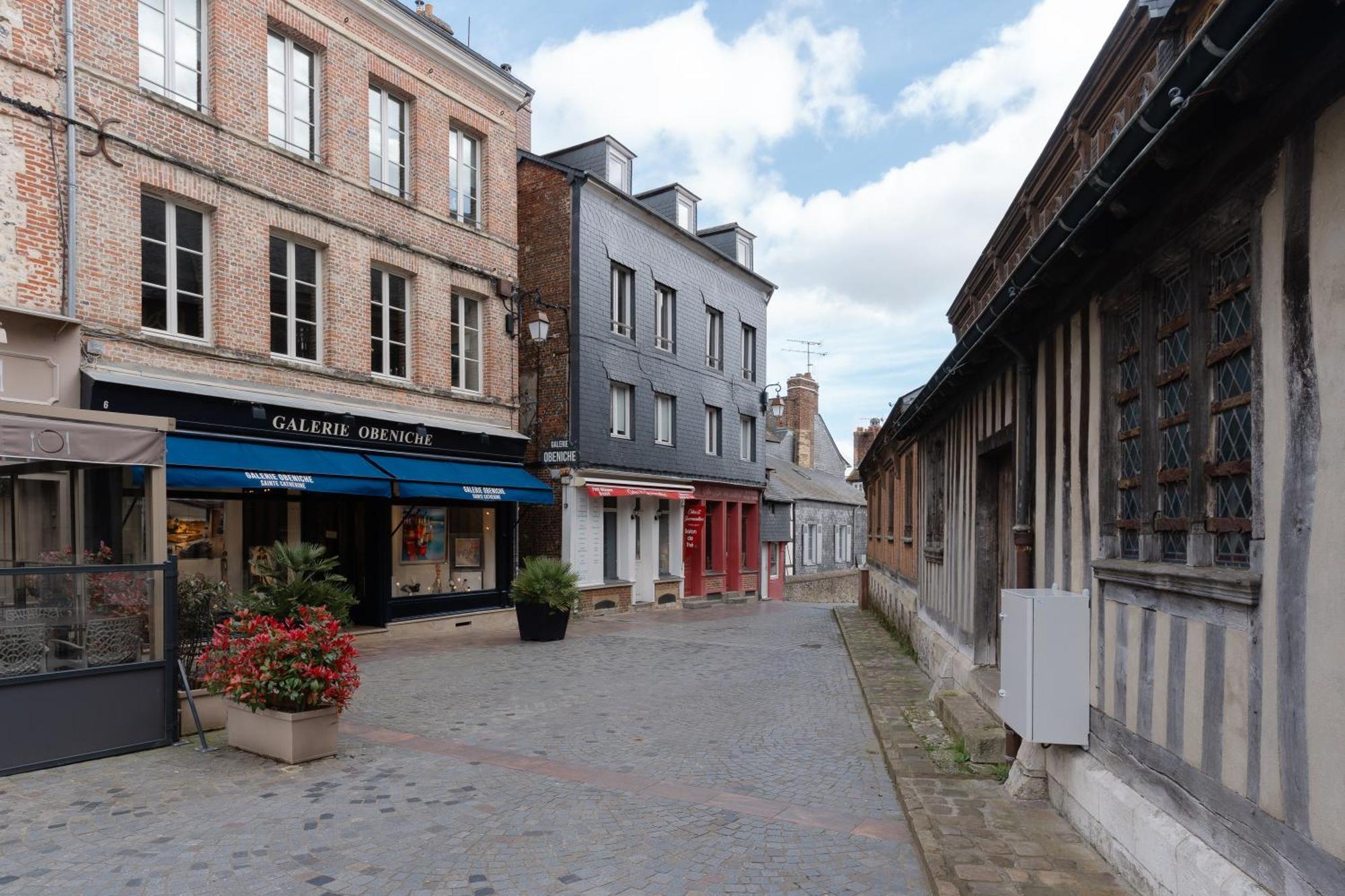 Studio Et Appartements Sainte Catherine Honfleur Exterior photo