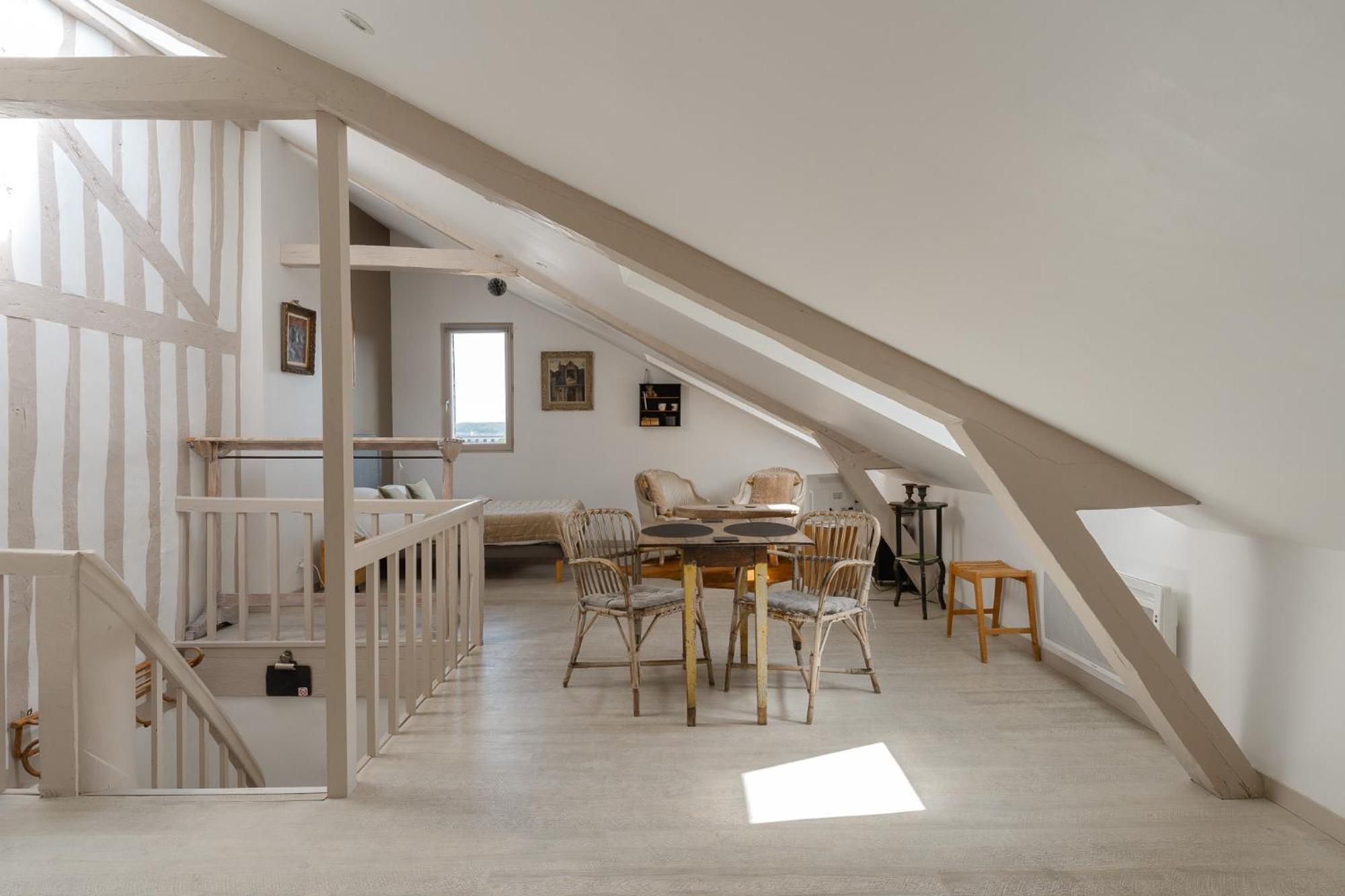 Studio Et Appartements Sainte Catherine Honfleur Exterior photo